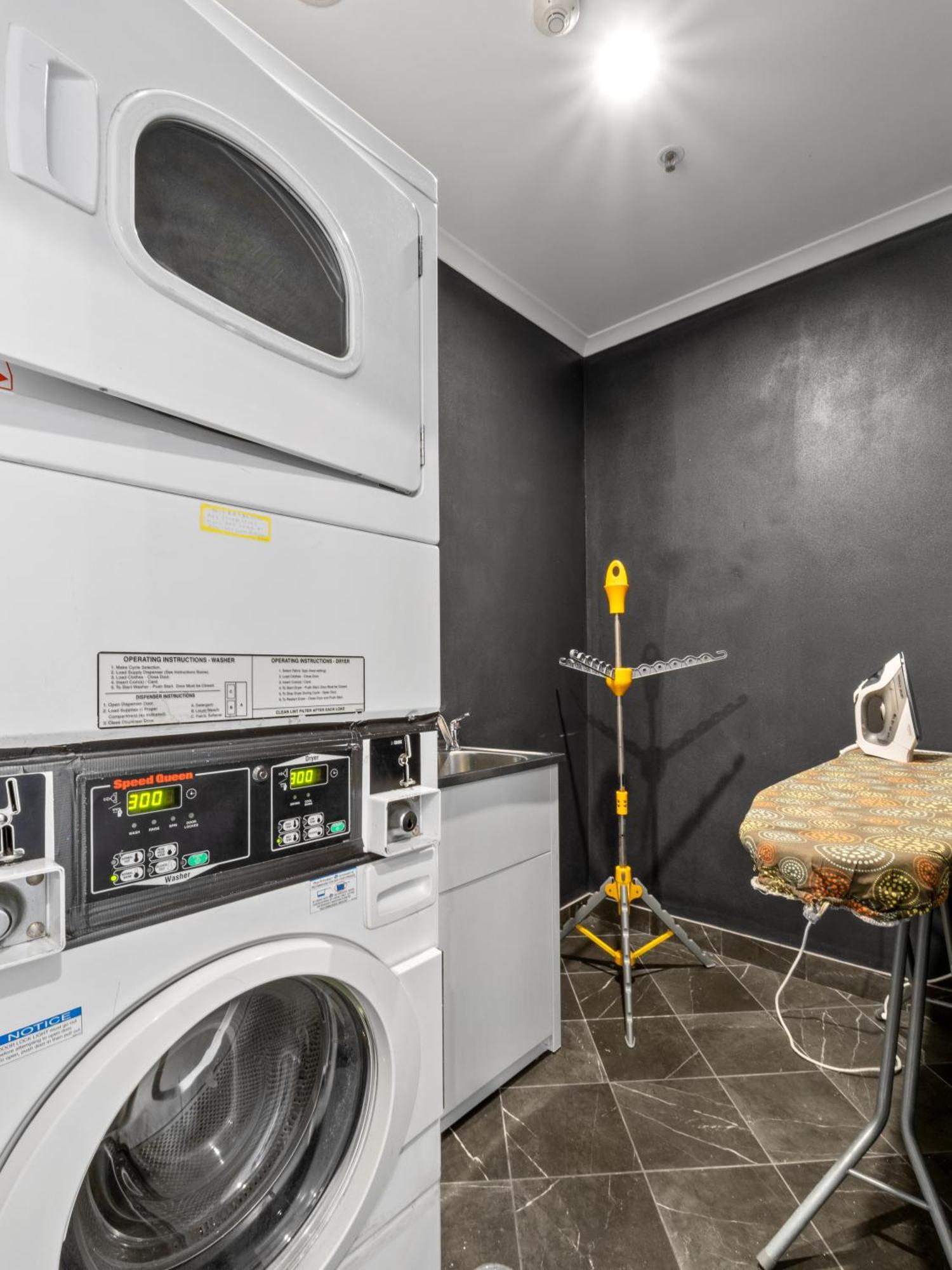 Azzurro Boutique Hotel - Surry Hills Сидней Экстерьер фото